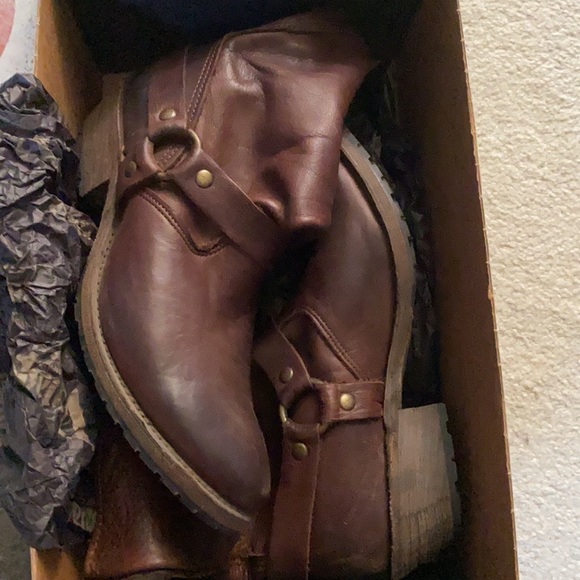 Gorgeous boot alert! Eliza chocolate harness 9 - Picture 8 of 9